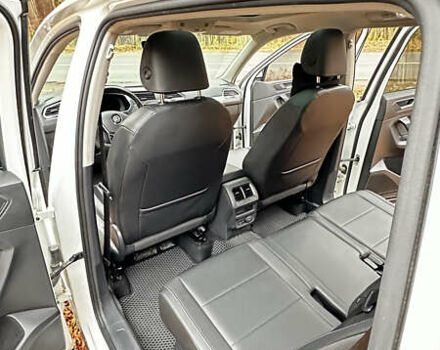 Белый Фольксваген Тигуан, объемом двигателя 1.98 л и пробегом 123 тыс. км за 23000 $, фото 23 на Automoto.ua