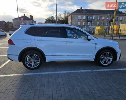 Белый Фольксваген Тигуан, объемом двигателя 1.98 л и пробегом 63 тыс. км за 26000 $, фото 3 на Automoto.ua