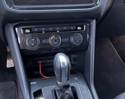 Белый Фольксваген Тигуан, объемом двигателя 1.97 л и пробегом 114 тыс. км за 28000 $, фото 9 на Automoto.ua