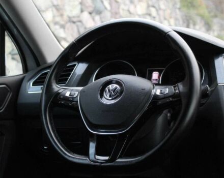 Белый Фольксваген Тигуан, объемом двигателя 2 л и пробегом 33 тыс. км за 15100 $, фото 9 на Automoto.ua