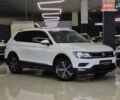Белый Фольксваген Тигуан, объемом двигателя 2 л и пробегом 142 тыс. км за 21699 $, фото 2 на Automoto.ua