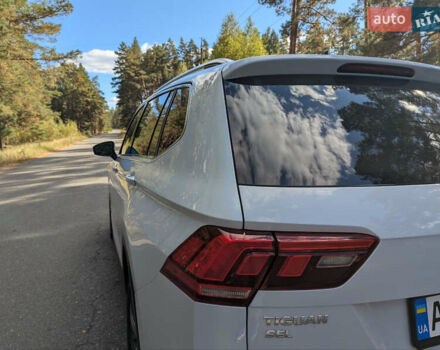 Белый Фольксваген Тигуан, объемом двигателя 1.98 л и пробегом 100 тыс. км за 23100 $, фото 13 на Automoto.ua