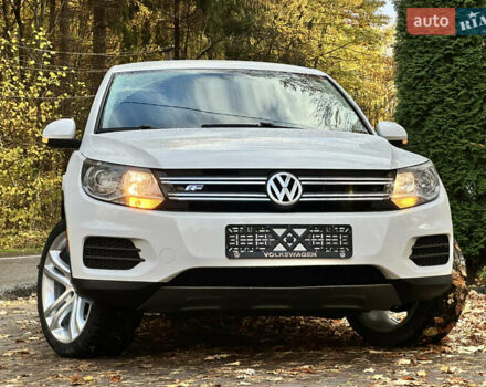 Белый Фольксваген Тигуан, объемом двигателя 1.98 л и пробегом 135 тыс. км за 12899 $, фото 2 на Automoto.ua