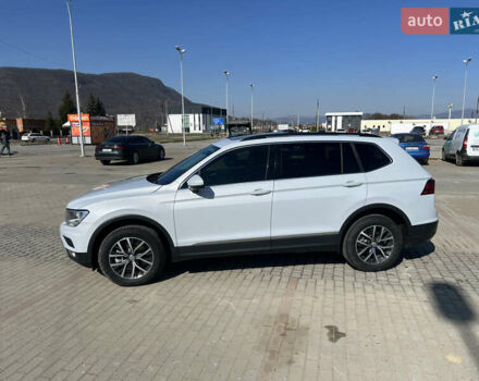 Білий Фольксваген Тігуан, об'ємом двигуна 1.98 л та пробігом 143 тис. км за 21700 $, фото 5 на Automoto.ua