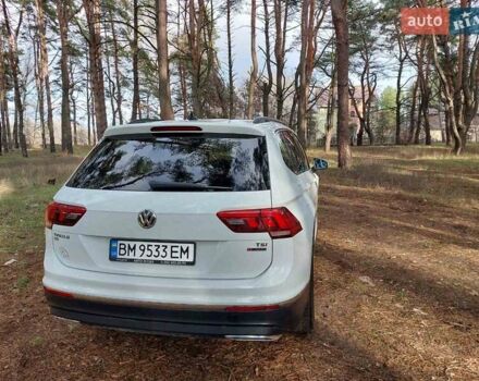 Белый Фольксваген Тигуан, объемом двигателя 2 л и пробегом 162 тыс. км за 21200 $, фото 2 на Automoto.ua