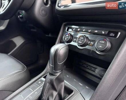 Белый Фольксваген Тигуан, объемом двигателя 2 л и пробегом 135 тыс. км за 21500 $, фото 21 на Automoto.ua