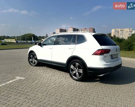 Білий Фольксваген Тігуан, об'ємом двигуна 1.98 л та пробігом 124 тис. км за 26300 $, фото 4 на Automoto.ua