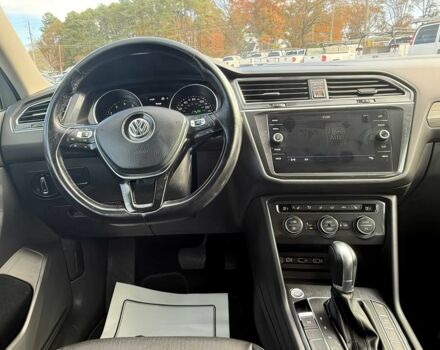 Білий Фольксваген Тігуан, об'ємом двигуна 2 л та пробігом 42 тис. км за 10600 $, фото 10 на Automoto.ua