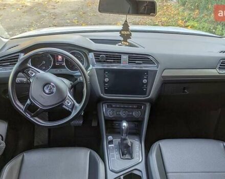 Белый Фольксваген Тигуан, объемом двигателя 2 л и пробегом 106 тыс. км за 22700 $, фото 7 на Automoto.ua