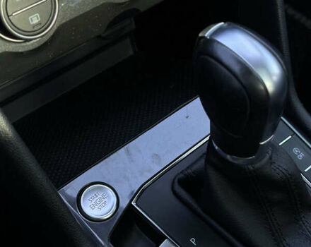 Белый Фольксваген Тигуан, объемом двигателя 2 л и пробегом 192 тыс. км за 17200 $, фото 57 на Automoto.ua