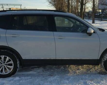 Білий Фольксваген Тігуан, об'ємом двигуна 2 л та пробігом 95 тис. км за 22300 $, фото 12 на Automoto.ua