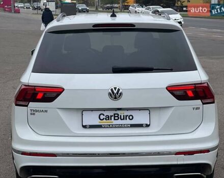 Белый Фольксваген Тигуан, объемом двигателя 2 л и пробегом 64 тыс. км за 17900 $, фото 12 на Automoto.ua