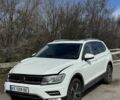 Белый Фольксваген Тигуан, объемом двигателя 2 л и пробегом 74 тыс. км за 13500 $, фото 1 на Automoto.ua