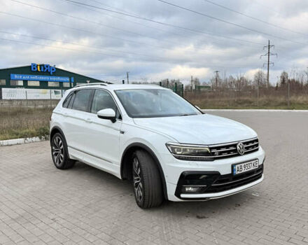 Белый Фольксваген Тигуан, объемом двигателя 1.97 л и пробегом 222 тыс. км за 27500 $, фото 2 на Automoto.ua