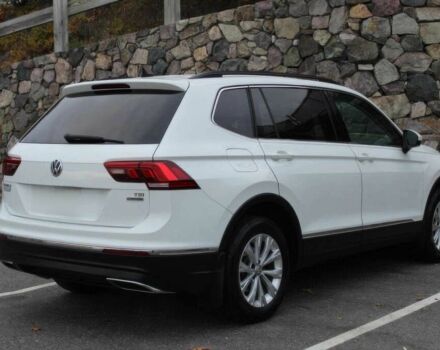 Белый Фольксваген Тигуан, объемом двигателя 2 л и пробегом 33 тыс. км за 15100 $, фото 6 на Automoto.ua