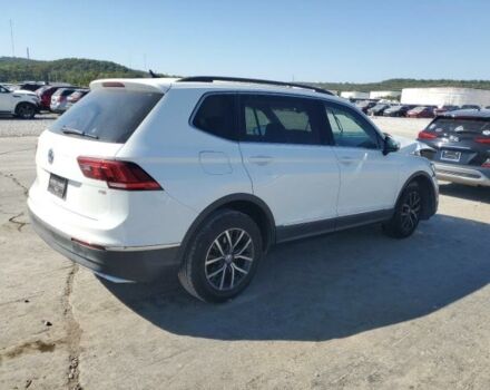 Білий Фольксваген Тігуан, об'ємом двигуна 2 л та пробігом 112 тис. км за 11000 $, фото 5 на Automoto.ua