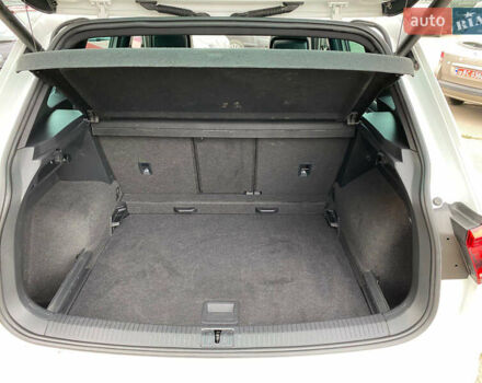 Білий Фольксваген Тігуан, об'ємом двигуна 2 л та пробігом 182 тис. км за 31600 $, фото 63 на Automoto.ua