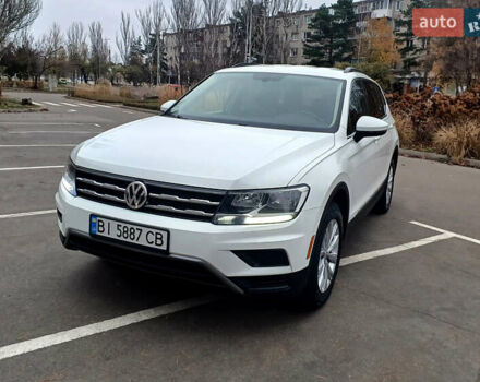 Білий Фольксваген Тігуан, об'ємом двигуна 2 л та пробігом 145 тис. км за 23600 $, фото 9 на Automoto.ua