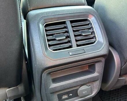 Белый Фольксваген Тигуан, объемом двигателя 2 л и пробегом 120 тыс. км за 24200 $, фото 30 на Automoto.ua