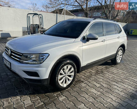 Белый Фольксваген Тигуан, объемом двигателя 2 л и пробегом 91 тыс. км за 21000 $, фото 14 на Automoto.ua