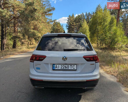Белый Фольксваген Тигуан, объемом двигателя 1.98 л и пробегом 105 тыс. км за 21950 $, фото 29 на Automoto.ua