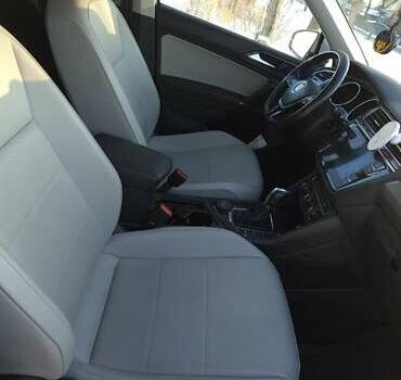 Білий Фольксваген Тігуан, об'ємом двигуна 2 л та пробігом 95 тис. км за 22300 $, фото 3 на Automoto.ua