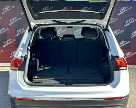 Белый Фольксваген Тигуан, объемом двигателя 2 л и пробегом 120 тыс. км за 24200 $, фото 14 на Automoto.ua