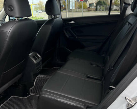 Білий Фольксваген Тігуан, об'ємом двигуна 1.98 л та пробігом 108 тис. км за 21000 $, фото 32 на Automoto.ua