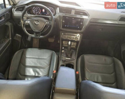 Белый Фольксваген Тигуан, объемом двигателя 1.98 л и пробегом 124 тыс. км за 15000 $, фото 7 на Automoto.ua