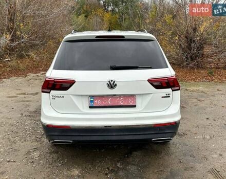 Белый Фольксваген Тигуан, объемом двигателя 2 л и пробегом 123 тыс. км за 17500 $, фото 5 на Automoto.ua