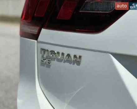 Белый Фольксваген Тигуан, объемом двигателя 1.98 л и пробегом 120 тыс. км за 19999 $, фото 19 на Automoto.ua