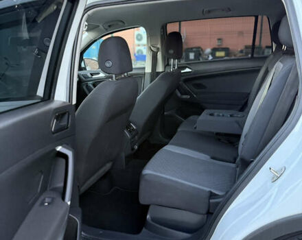 Белый Фольксваген Тигуан, объемом двигателя 1.98 л и пробегом 183 тыс. км за 15750 $, фото 13 на Automoto.ua