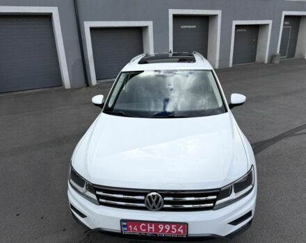 Белый Фольксваген Тигуан, объемом двигателя 2 л и пробегом 175 тыс. км за 18399 $, фото 3 на Automoto.ua