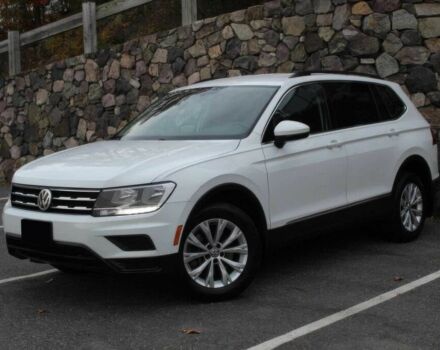 Белый Фольксваген Тигуан, объемом двигателя 2 л и пробегом 33 тыс. км за 15100 $, фото 2 на Automoto.ua