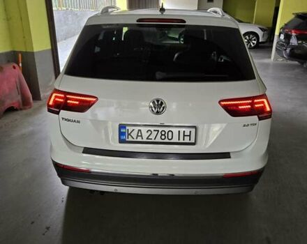 Белый Фольксваген Тигуан, объемом двигателя 2 л и пробегом 102 тыс. км за 25500 $, фото 2 на Automoto.ua