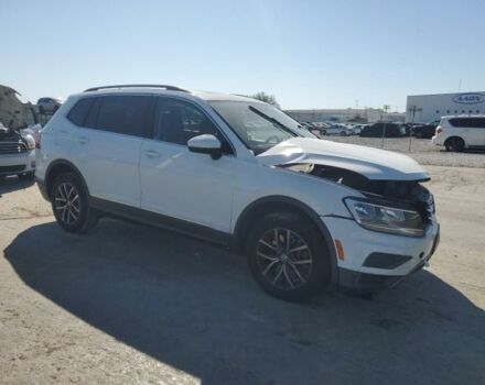 Білий Фольксваген Тігуан, об'ємом двигуна 2 л та пробігом 112 тис. км за 11000 $, фото 2 на Automoto.ua