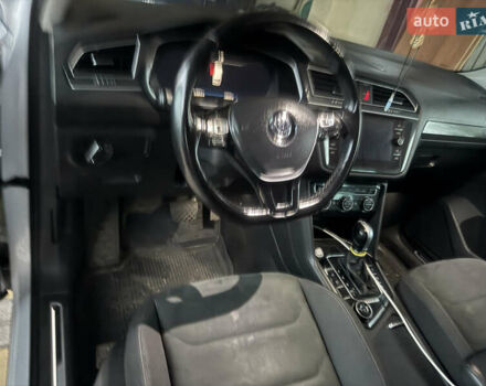 Білий Фольксваген Тігуан, об'ємом двигуна 1.97 л та пробігом 150 тис. км за 33500 $, фото 7 на Automoto.ua