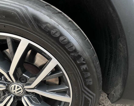 Білий Фольксваген Тігуан, об'ємом двигуна 1.98 л та пробігом 108 тис. км за 21000 $, фото 44 на Automoto.ua
