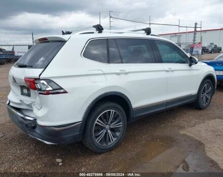 Белый Фольксваген Тигуан, объемом двигателя 2 л и пробегом 72 тыс. км за 4800 $, фото 3 на Automoto.ua