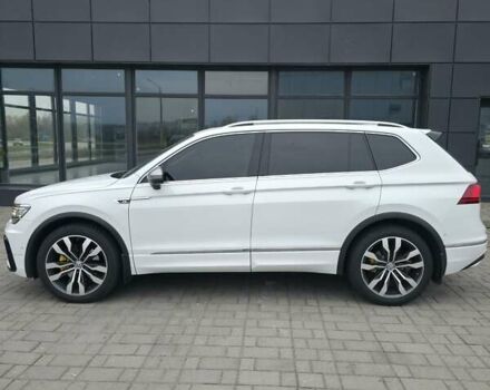 Білий Фольксваген Тігуан, об'ємом двигуна 1.97 л та пробігом 170 тис. км за 35000 $, фото 24 на Automoto.ua