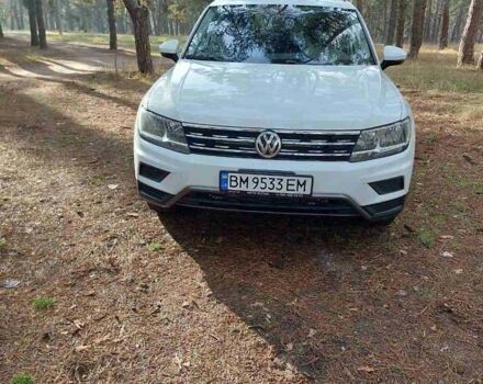 Белый Фольксваген Тигуан, объемом двигателя 2 л и пробегом 162 тыс. км за 21200 $, фото 1 на Automoto.ua