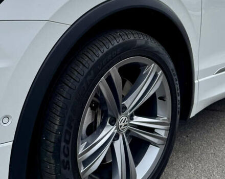 Белый Фольксваген Тигуан, объемом двигателя 1.98 л и пробегом 54 тыс. км за 31500 $, фото 11 на Automoto.ua