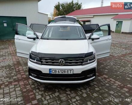 Белый Фольксваген Тигуан, объемом двигателя 1.98 л и пробегом 120 тыс. км за 25000 $, фото 13 на Automoto.ua