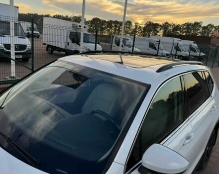 Білий Фольксваген Тігуан, об'ємом двигуна 2 л та пробігом 70 тис. км за 14000 $, фото 9 на Automoto.ua