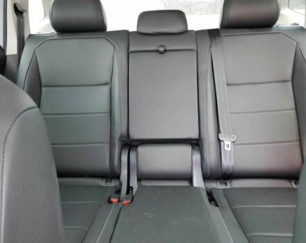 Белый Фольксваген Тигуан, объемом двигателя 0 л и пробегом 63 тыс. км за 3800 $, фото 9 на Automoto.ua