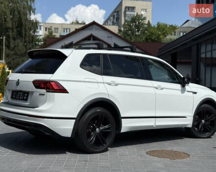 Білий Фольксваген Тігуан, об'ємом двигуна 2 л та пробігом 110 тис. км за 25999 $, фото 14 на Automoto.ua