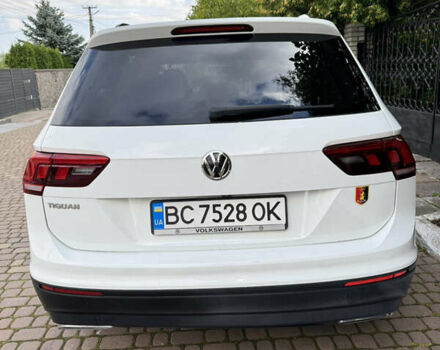 Белый Фольксваген Тигуан, объемом двигателя 1.98 л и пробегом 94 тыс. км за 17500 $, фото 2 на Automoto.ua