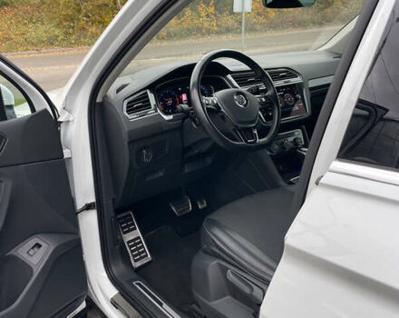 Белый Фольксваген Тигуан, объемом двигателя 1.98 л и пробегом 92 тыс. км за 31900 $, фото 10 на Automoto.ua