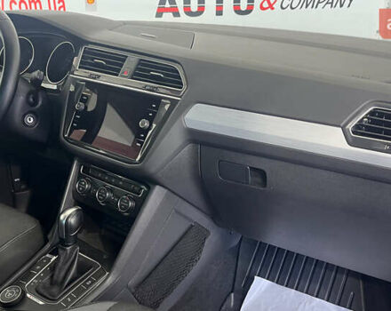 Білий Фольксваген Тігуан, об'ємом двигуна 1.98 л та пробігом 191 тис. км за 22950 $, фото 7 на Automoto.ua