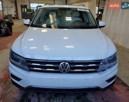 Белый Фольксваген Тигуан, объемом двигателя 2 л и пробегом 150 тыс. км за 4100 $, фото 4 на Automoto.ua
